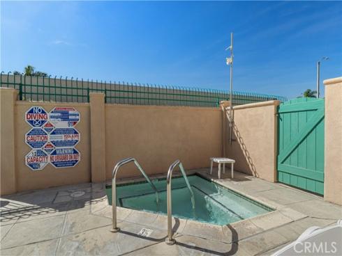 5142 Warner Ave 209 , Huntington Beach, CA