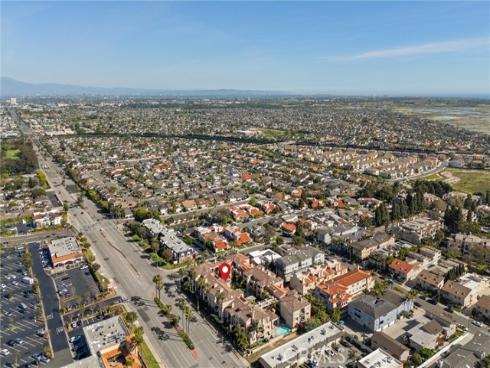 5142 Warner Ave 209 , Huntington Beach, CA