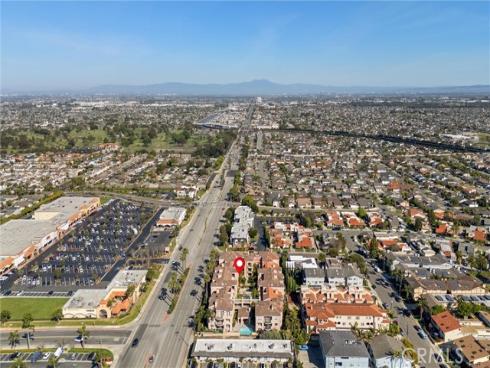 5142 Warner Ave 209 , Huntington Beach, CA