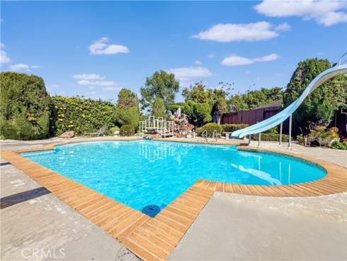8131  Wenlock   Circle, Huntington Beach, CA