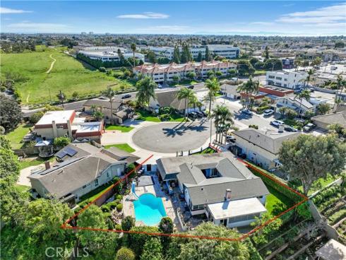 8131  Wenlock   Circle, Huntington Beach, CA
