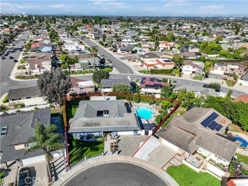 8131  Wenlock   Circle, Huntington Beach, CA