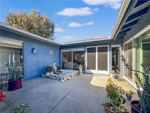 8131  Wenlock   Circle, Huntington Beach, CA