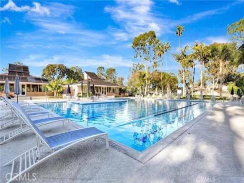 19742 Oceanaire Circle, Huntington Beach, CA