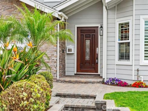 18452 Carnaby , Huntington Beach, CA