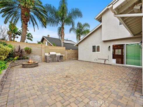 18452 Carnaby , Huntington Beach, CA