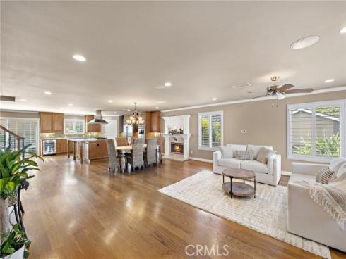 18452 Carnaby , Huntington Beach, CA