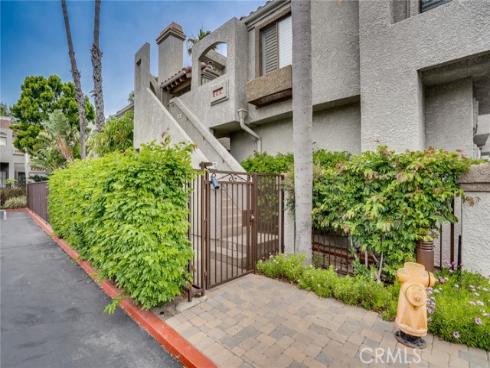 4862  Tiara  204 , Huntington Beach, CA