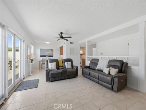 5041 Mcfadden , Huntington Beach, CA