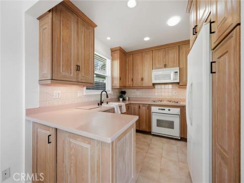 5041 Mcfadden , Huntington Beach, CA