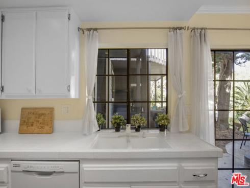 8171 Racepoint 104 Drive, Huntington Beach, CA