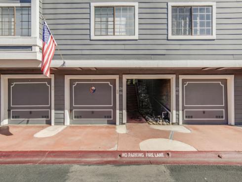 8171 Racepoint 104 Drive, Huntington Beach, CA