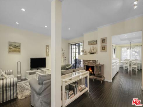 8171 Racepoint 104 Drive, Huntington Beach, CA