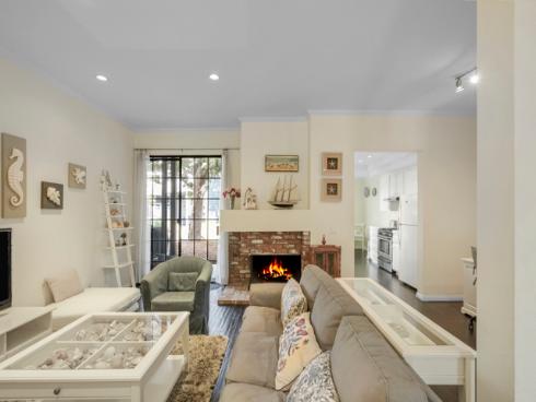 8171 Racepoint 104 Drive, Huntington Beach, CA