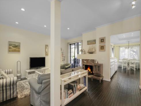 8171 Racepoint 104 Drive, Huntington Beach, CA