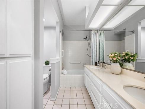 5146 Dorado 106 Drive, Huntington Beach, CA