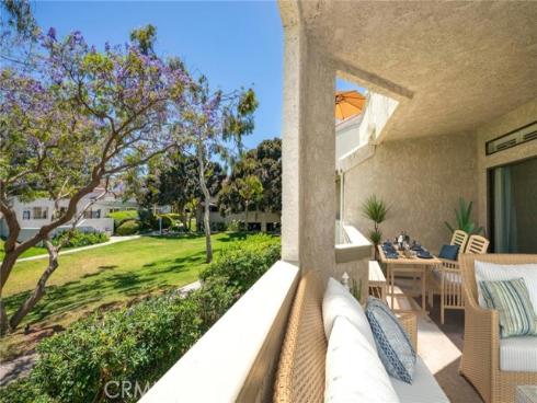 5146 Dorado 106 Drive, Huntington Beach, CA
