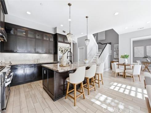 17491 Oakbluffs Lane , Huntington Beach, CA