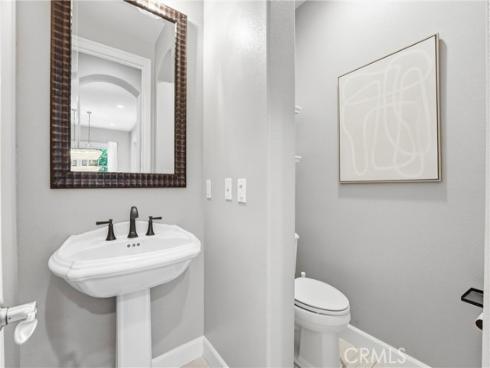 17491 Oakbluffs Lane , Huntington Beach, CA