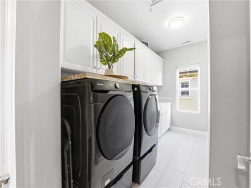 17491 Oakbluffs Lane , Huntington Beach, CA