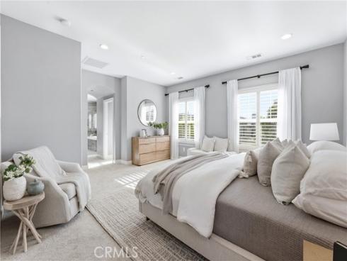 17491 Oakbluffs Lane , Huntington Beach, CA