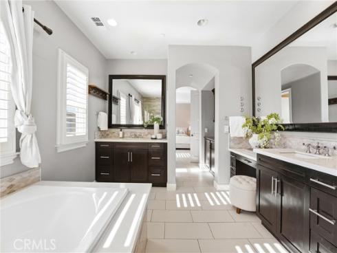 17491 Oakbluffs Lane , Huntington Beach, CA
