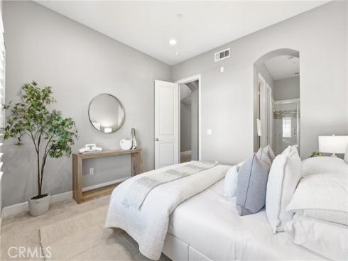 17491 Oakbluffs Lane , Huntington Beach, CA
