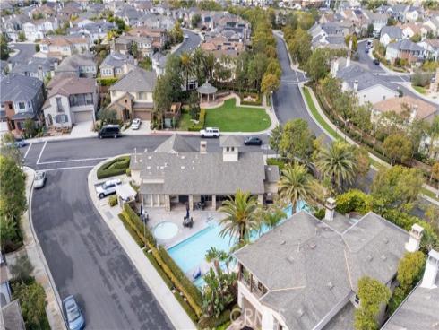 17491 Oakbluffs Lane , Huntington Beach, CA