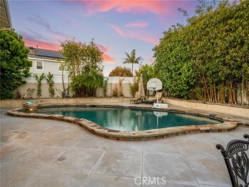 16642 Melville Circle, Huntington Beach, CA