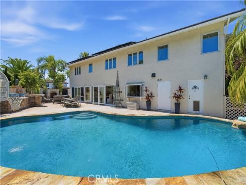 16642 Melville Circle, Huntington Beach, CA