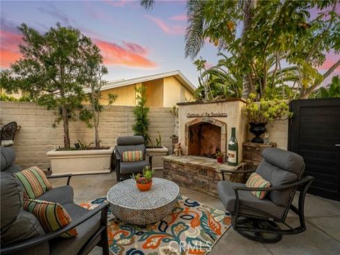 16642 Melville Circle, Huntington Beach, CA