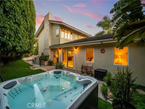 16642 Melville Circle, Huntington Beach, CA