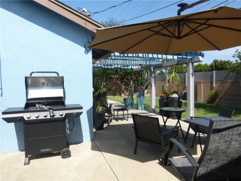 8881 Albatross Dr , Huntington Beach, CA
