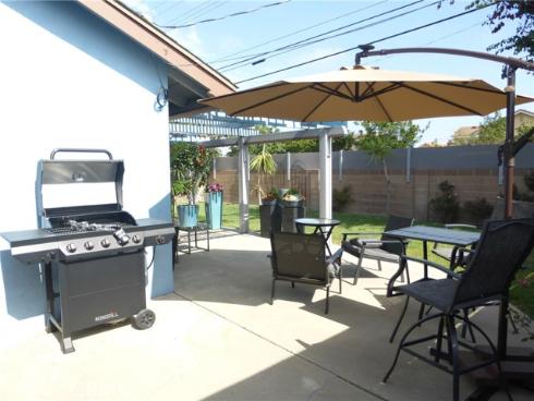 8881 Albatross Dr , Huntington Beach, CA