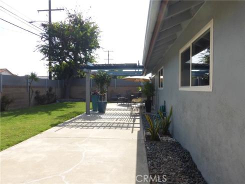 8881 Albatross Dr , Huntington Beach, CA
