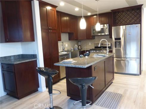 8881 Albatross Dr , Huntington Beach, CA