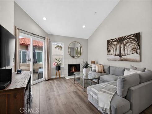 1400 Pacific Coast 305 , Huntington Beach, CA