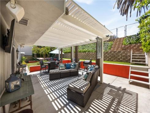 16541 Charleyville , Huntington Beach, CA