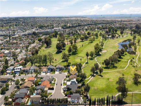 16541  Charleyville  , Huntington Beach, CA