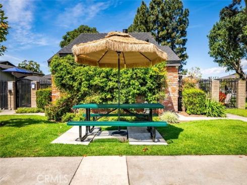 7837 Arbor 96D Circle, Huntington Beach, CA