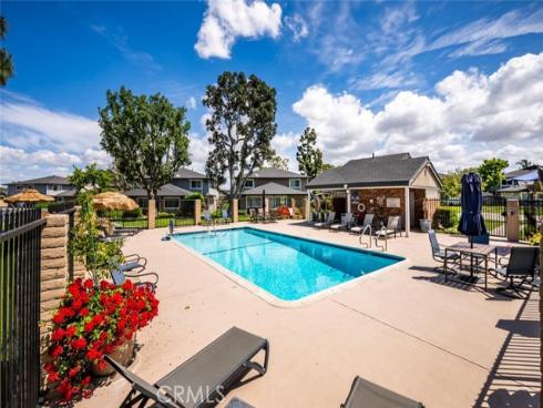 7837 Arbor 96D Circle, Huntington Beach, CA