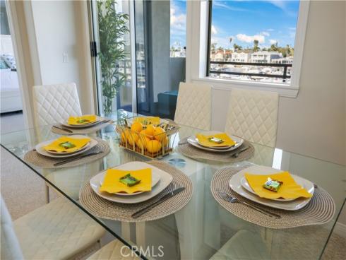 4165 Warner 202 Avenue, Huntington Beach, CA