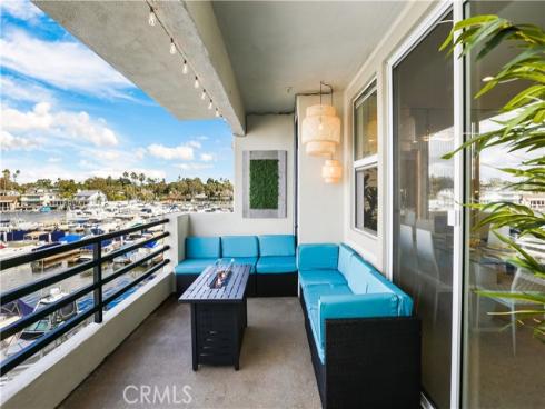 4165 Warner 202 Avenue, Huntington Beach, CA