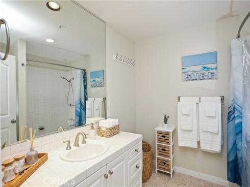 4165 Warner 202 Avenue, Huntington Beach, CA