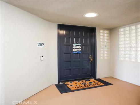 4165 Warner 202 Avenue, Huntington Beach, CA