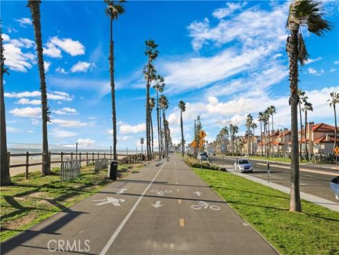 4165 Warner 202 Avenue, Huntington Beach, CA