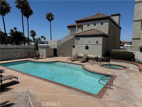 4165 Warner 202 Avenue, Huntington Beach, CA