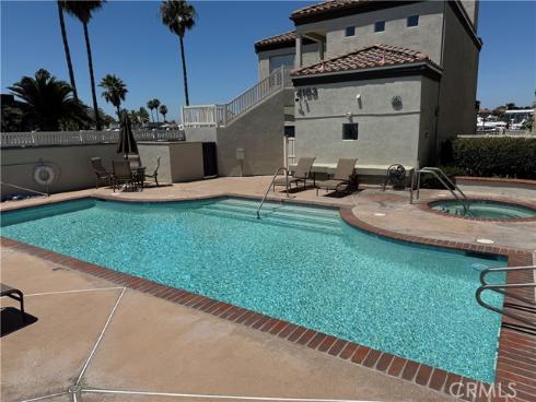 4165 Warner 202 Avenue, Huntington Beach, CA