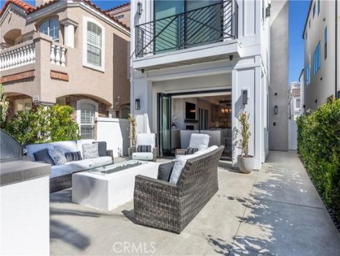 414 9th , Huntington Beach, CA