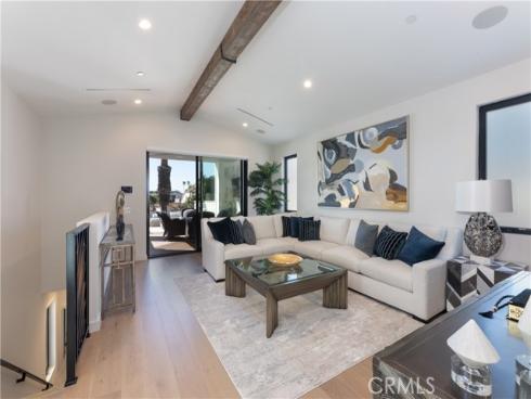 414 9th , Huntington Beach, CA
